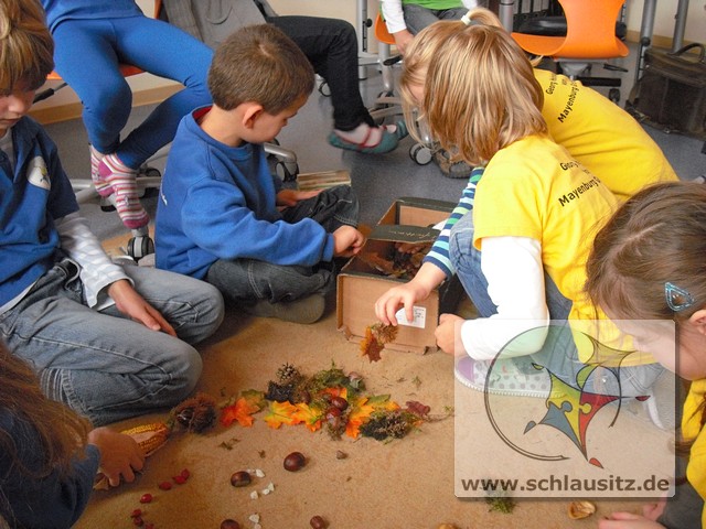 Grundschüler basteln fleißig zur jährlichen Herbstwerkstatt